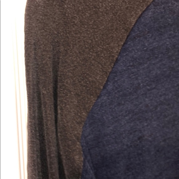 Kendall & Kylie Tee - Picture 7 of 7